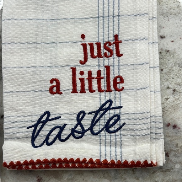 White and Blue Decorative Kitchen Linens Set - Picture 2 of 4